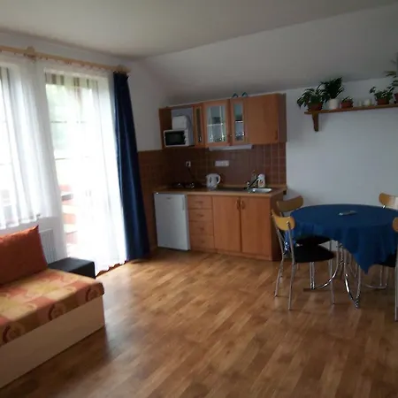 Apartment U Lanovky *